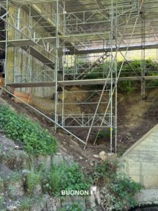 Portique de construction et échafaudage