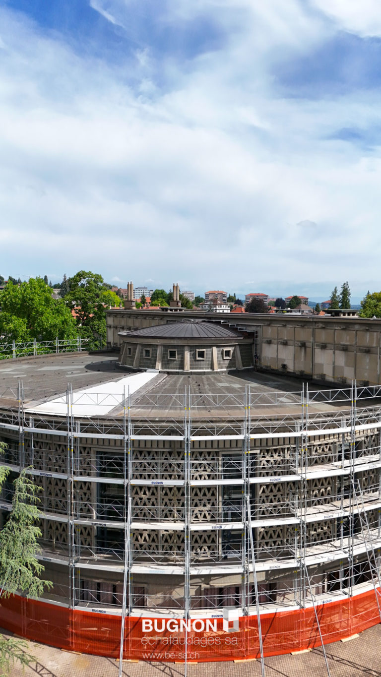 L'Aula Magna et sa toiture à fribourg