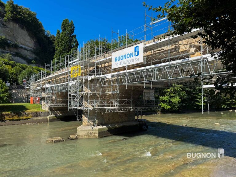 Échafaudage du Pont du Milieu à Fribourg